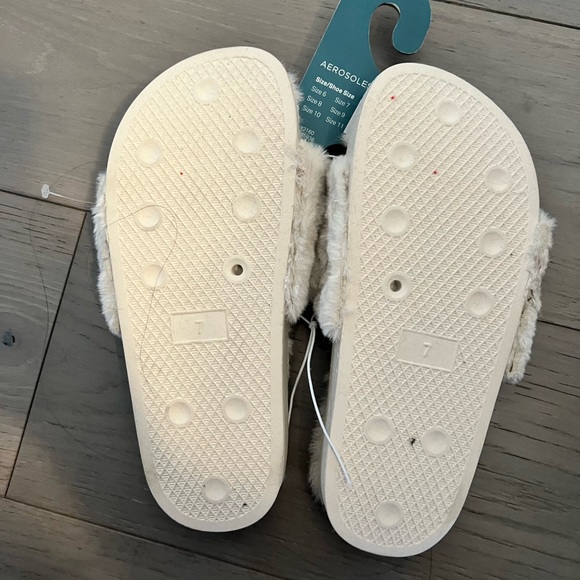 Aerosoles Slippers - Picture 4 of 4